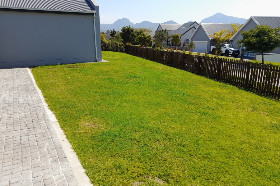 3 Bedroom Property for Sale in Kraaibosch Country Estate Western Cape